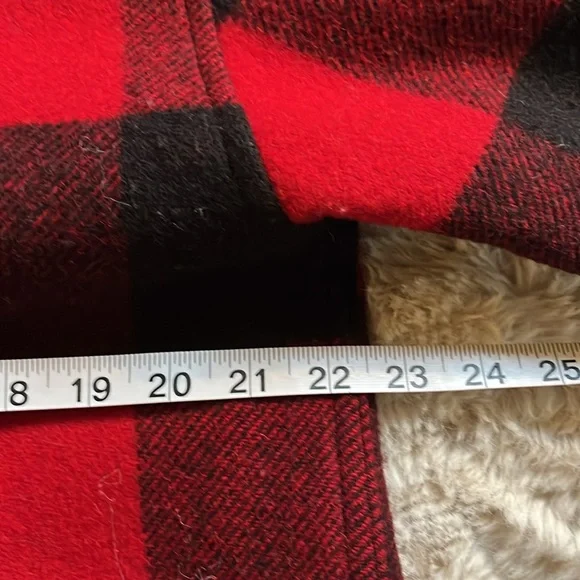 Bemidji Woolen Mills wool “unisex” buffalo plaid shirt / jacket.   Size M - Picture 3 of 8